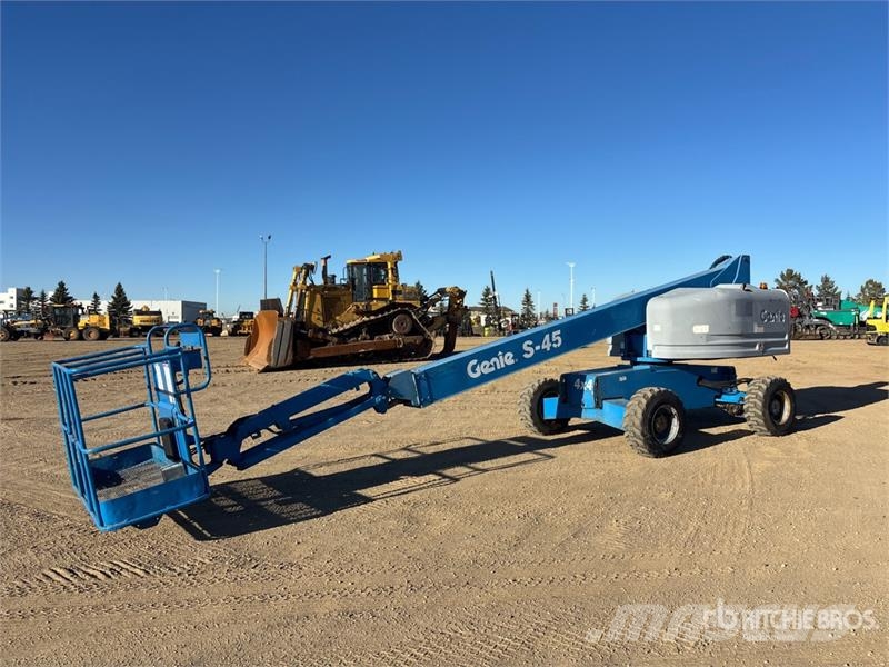 Genie S45 4WD Diesel Telescopic Boom Lift Телескопічні підйомники