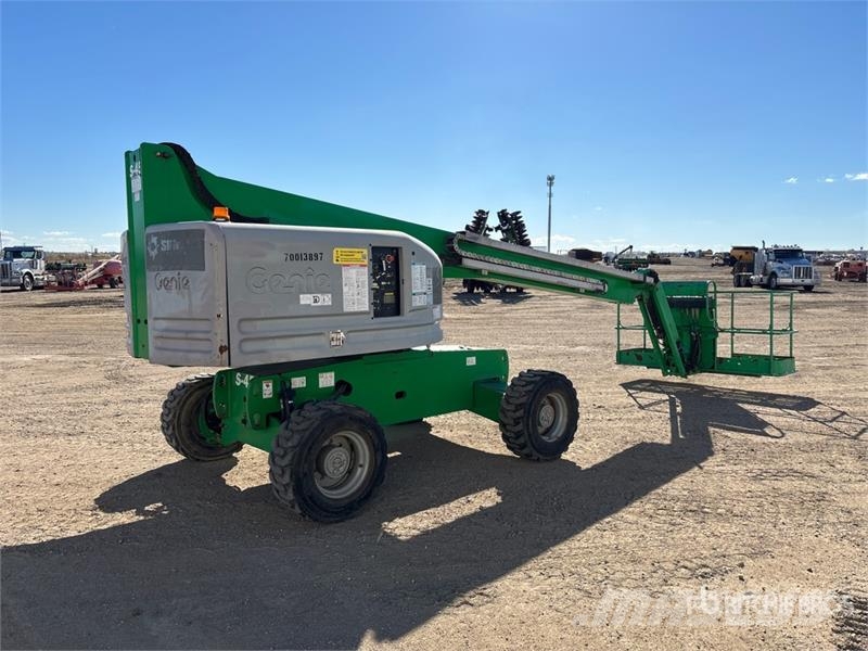 Genie S45 4WD Diesel Telescopic Boom Lift Telescopic boom lifts