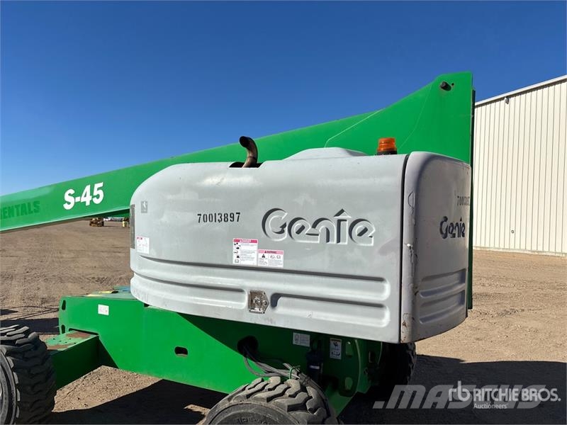 Genie S45 4WD Diesel Telescopic Boom Lift Telescopic boom lifts