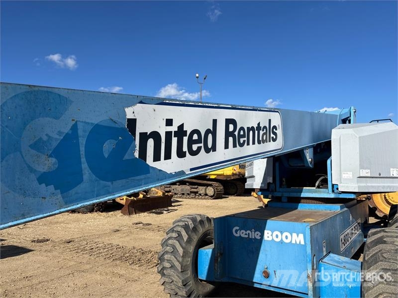 Genie S60 4WD Dual Fuel Telescopic Boom Lift (Inoperable Nacelles télescopiques