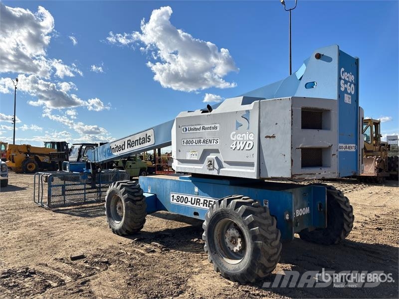 Genie S60 4WD Dual Fuel Telescopic Boom Lift (Inoperable Nacelles télescopiques