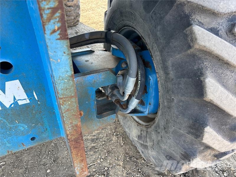 Genie S60 4WD Dual Fuel Telescopic Boom Lift (Inoperable Nacelles télescopiques