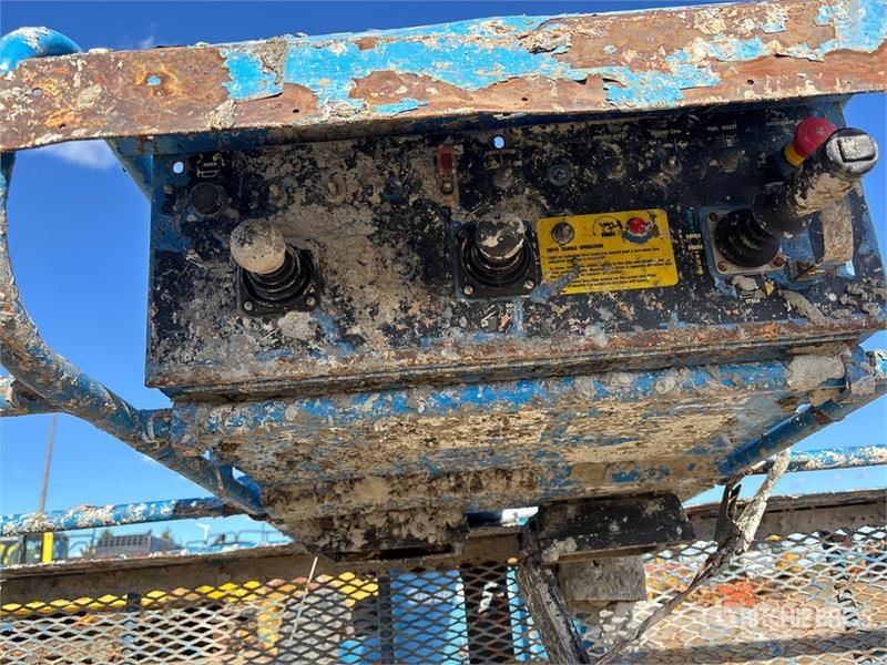 Genie S60 4WD Dual Fuel Telescopic Boom Lift (Inoperable Nacelles télescopiques