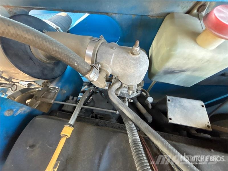 Genie S60 4WD Dual Fuel Telescopic Boom Lift (Inoperable Nacelles télescopiques