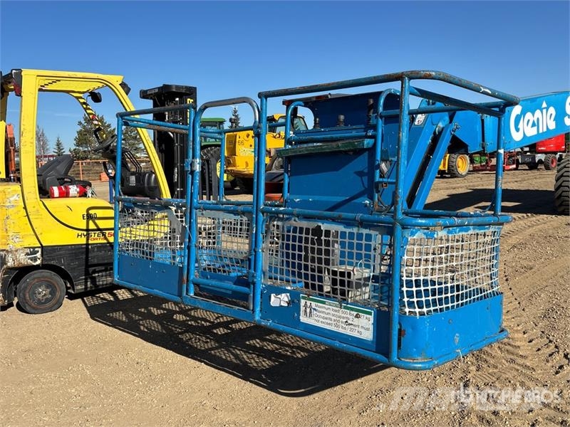 Genie S85 4WD Diesel Telescopic Boom Lift Telescopic boom lifts