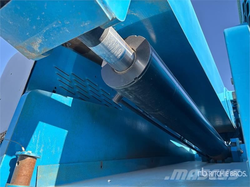 Genie S85 4WD Diesel Telescopic Boom Lift Telescopic boom lifts