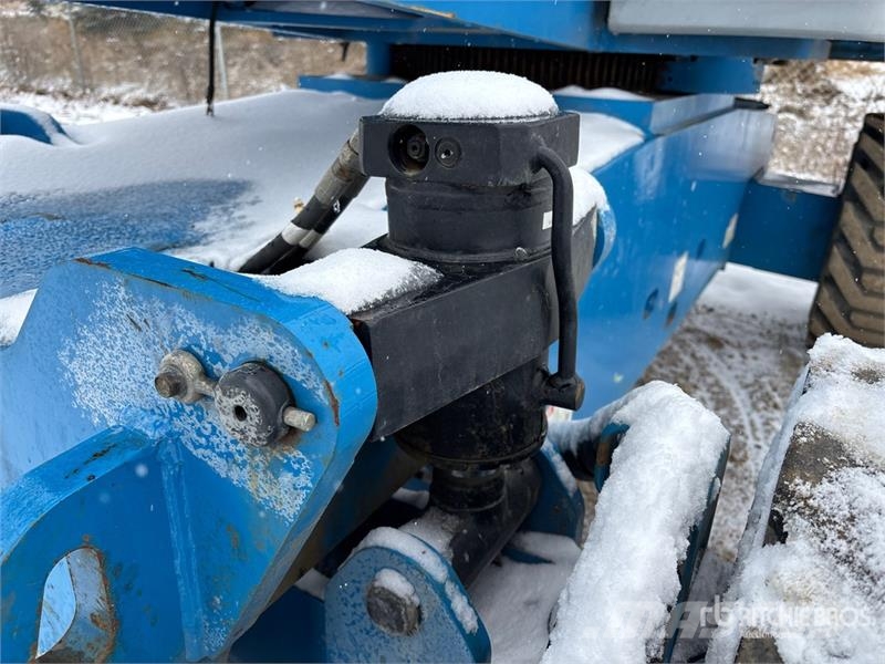 Genie S85 4WD Diesel Telescopic Boom Lift 견인식 전동이동 리프트