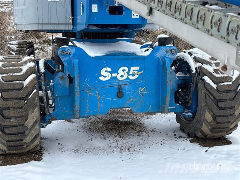 Genie S85 4WD Diesel Telescopic Boom Lift 견인식 전동이동 리프트