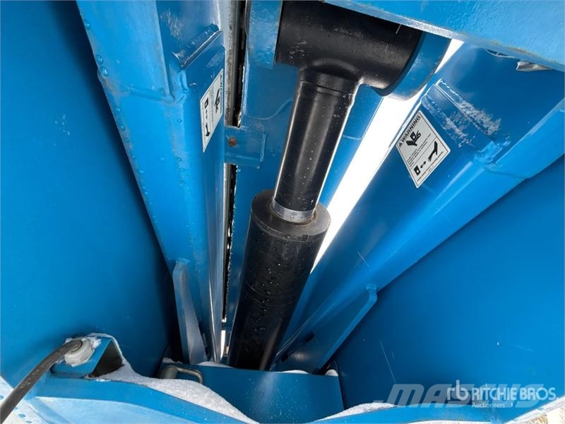Genie S85 4WD Diesel Telescopic Boom Lift 견인식 전동이동 리프트