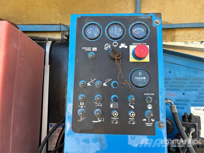 Genie S85 4WD Diesel Telescopic Boom Lift Telescopic boom lifts