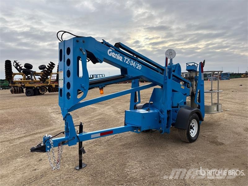Genie TZ-34 Towable Lift Pótkocsira szerelt emelők és állványok