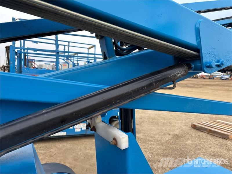 Genie TZ-34 Towable Lift Pótkocsira szerelt emelők és állványok