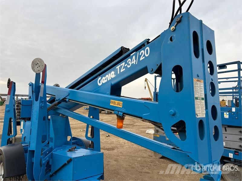 Genie TZ-34 Towable Lift Pótkocsira szerelt emelők és állványok