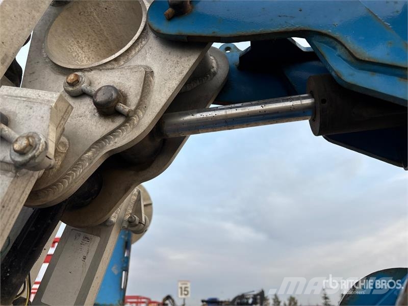 Genie TZ-50 Towable Lift (Inoperable) Trailer mounted platforms