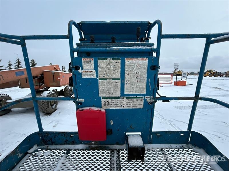 Genie Z45/25 4WD Dual Fuel Articulating Boom Lift (Inope Gelenkteleskoparbeitsbühnen