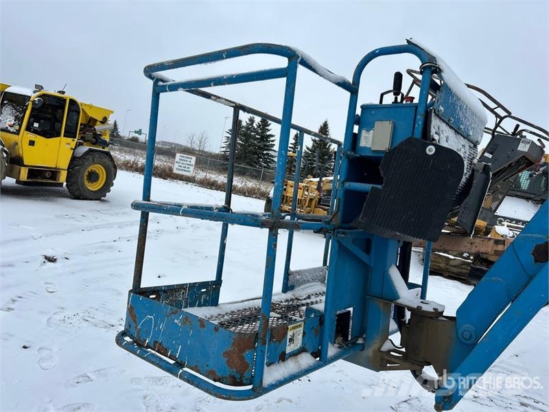 Genie Z45/25 4WD Dual Fuel Articulating Boom Lift (Inope Gelenkteleskoparbeitsbühnen