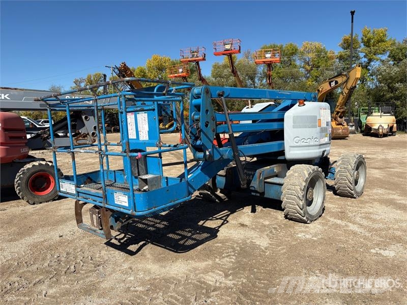 Genie Z45/25IC 4WD Gasoline Articulating Boom Lift (Inop Strēles pacēlāji