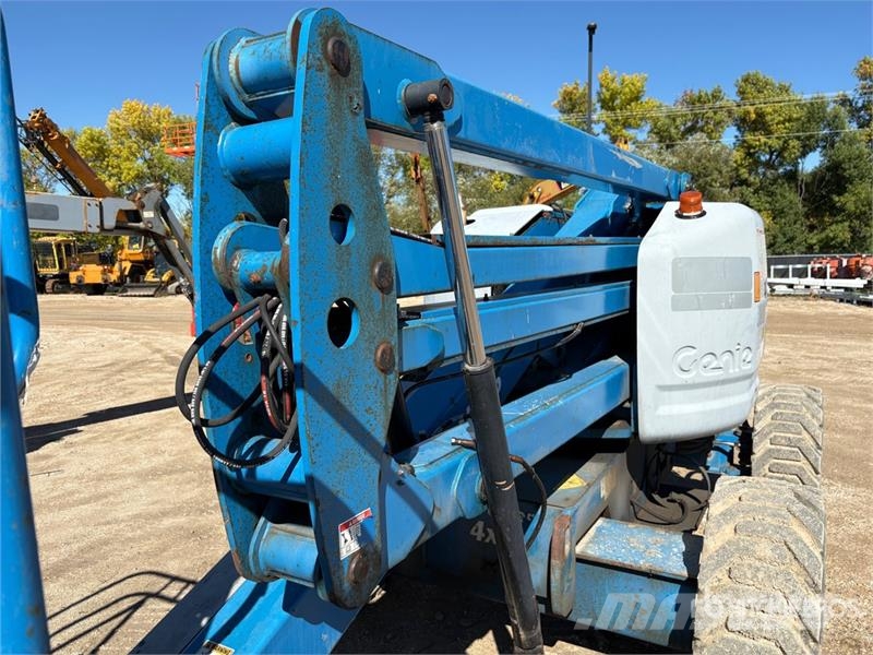 Genie Z45/25IC 4WD Gasoline Articulating Boom Lift (Inop Strēles pacēlāji
