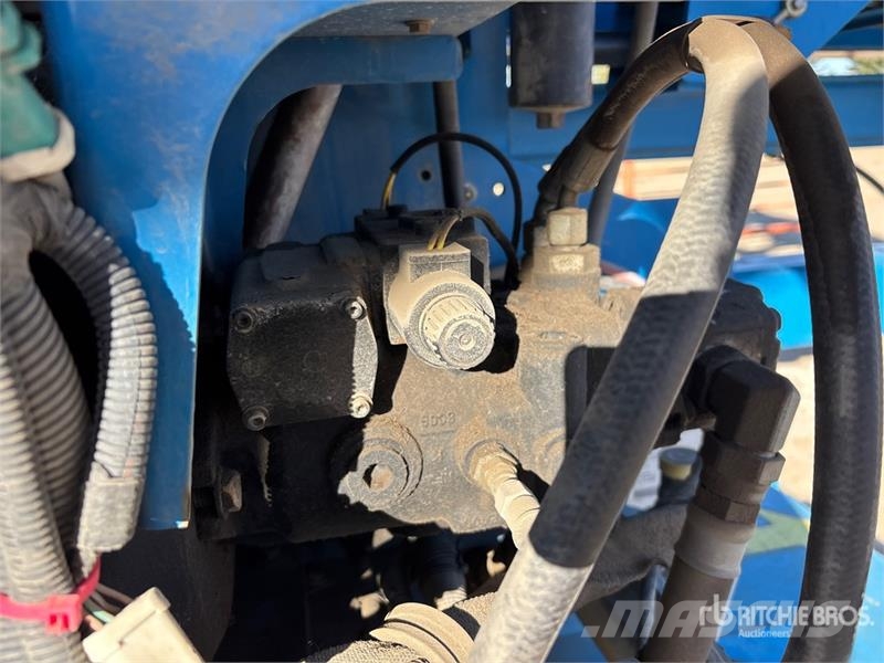 Genie Z451C-0 4WD Dual Fuel Articulating Boom Lift Колінчаті підйомники