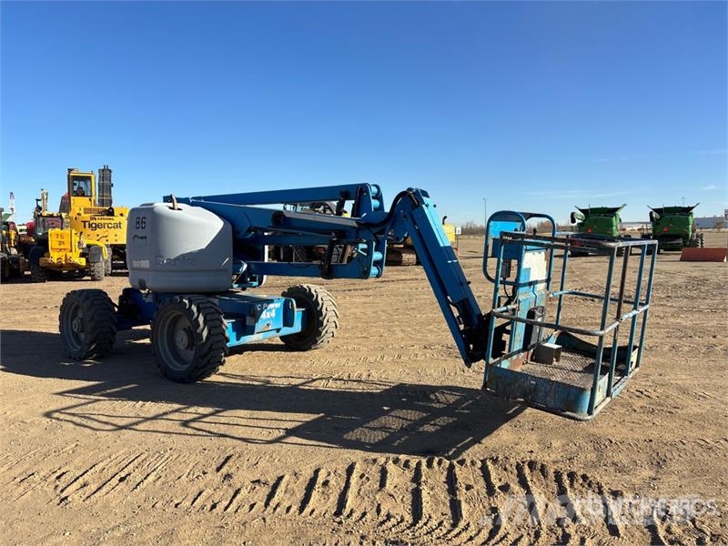 Genie Z451C-0 4WD Dual Fuel Articulating Boom Lift Колінчаті підйомники