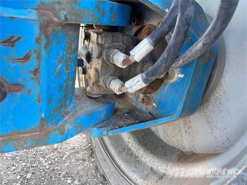 Genie Z451C-0 4WD Dual Fuel Articulating Boom Lift Колінчаті підйомники