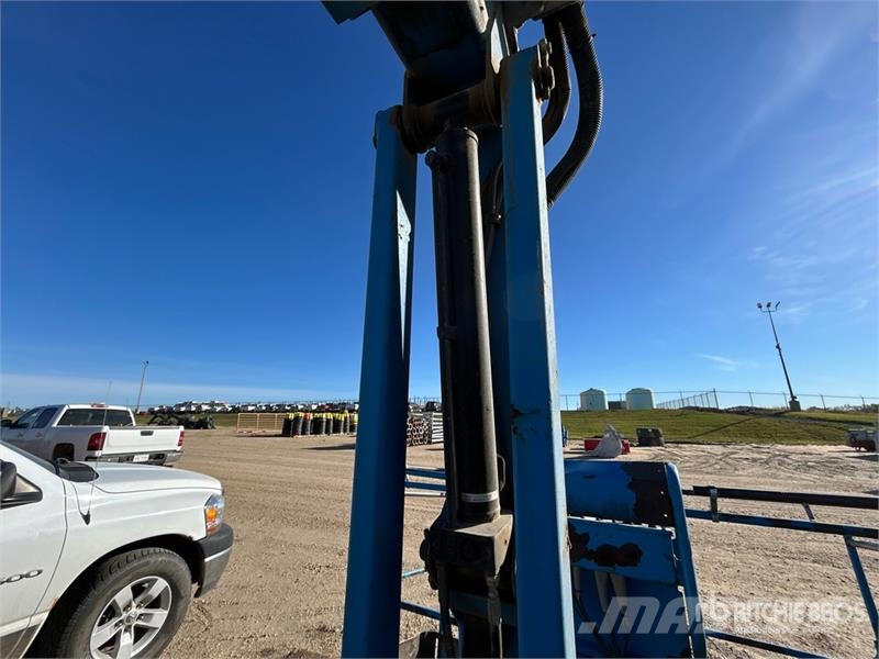 Genie Z60/34 DZ PAS 4WD Diesel Articulating Boom Lift (I Articulated boom lifts