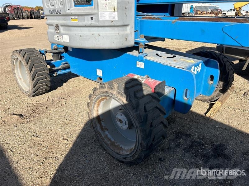 Genie Z60/34 DZ PAS 4WD Diesel Articulating Boom Lift (I Articulated boom lifts