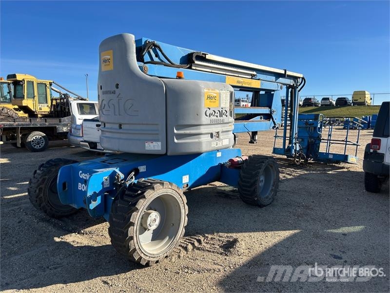 Genie Z60/34 DZ PAS 4WD Diesel Articulating Boom Lift (I Articulated boom lifts