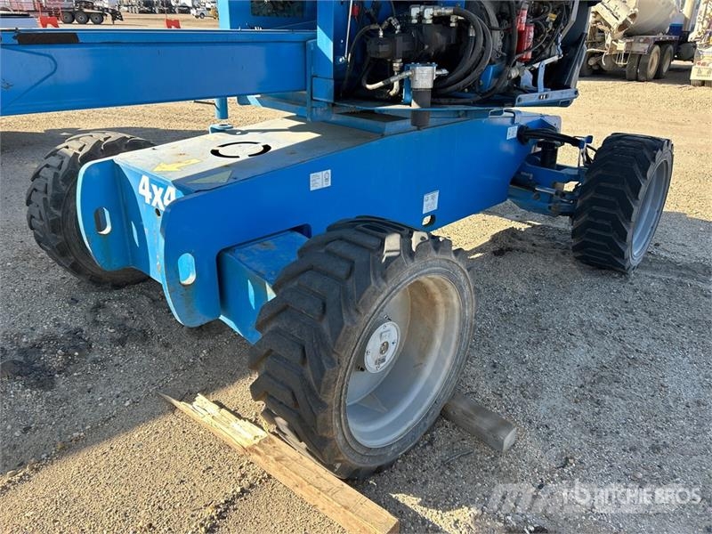 Genie Z60/34 DZ PAS 4WD Diesel Articulating Boom Lift (I Articulated boom lifts