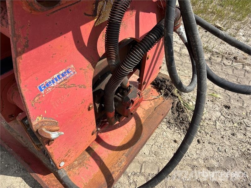Gentec 34 in Plate Compactor Attachment - Fits Cat 200 Se دكاكات أفقية