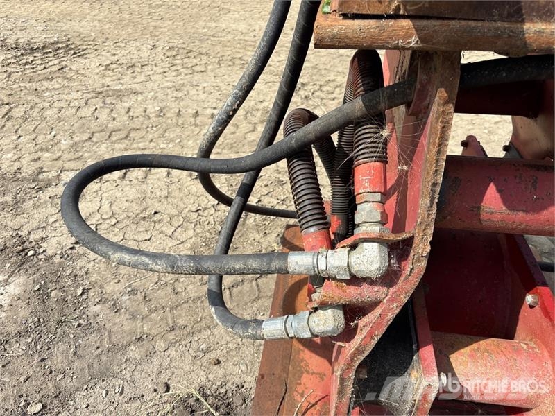 Gentec 34 in Plate Compactor Attachment - Fits Cat 200 Se دكاكات أفقية
