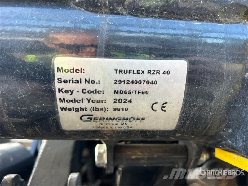 Geringhoff TruFlex Razor 40 ft Flex Draper Combine Header Leikkuupöydät