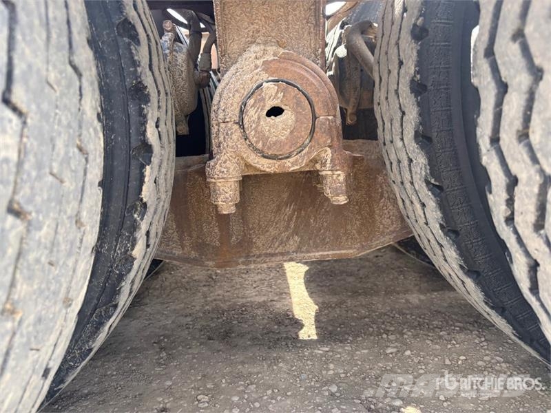 Gerrys 16-Wheel Lowboy Trailer Maskinhenger