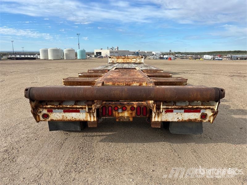  Gerrys 34 ft Tri/A Folding Neck Trailer لوادر منخفضة