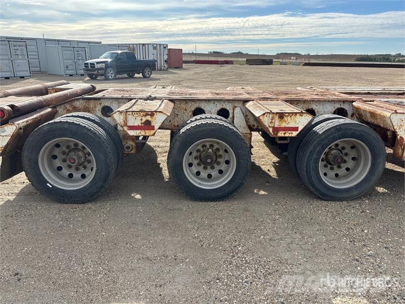  Gerrys 34 ft Tri/A Folding Neck Trailer لوادر منخفضة