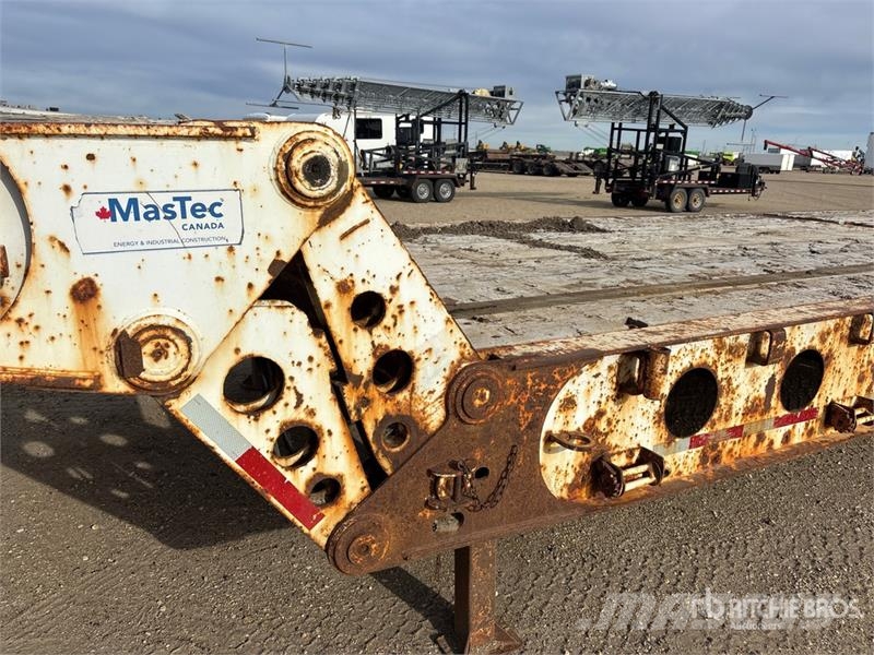  Gerrys 34 ft Tri/A Folding Neck Trailer لوادر منخفضة