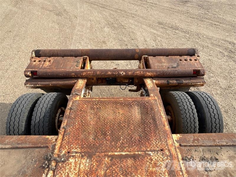  Gerrys 34 ft Tri/A Folding Neck Trailer لوادر منخفضة