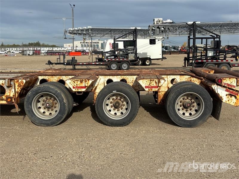  Gerrys 34 ft Tri/A Folding Neck Trailer لوادر منخفضة