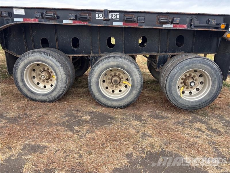  Gerrys 40 ft Tri/A Flatbed Oilfield Trailer Equipamentos de processamento