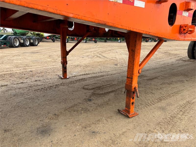 Gerrys 53 ft Tri/A Flatbed Oilfield Trailer Processing Equipment