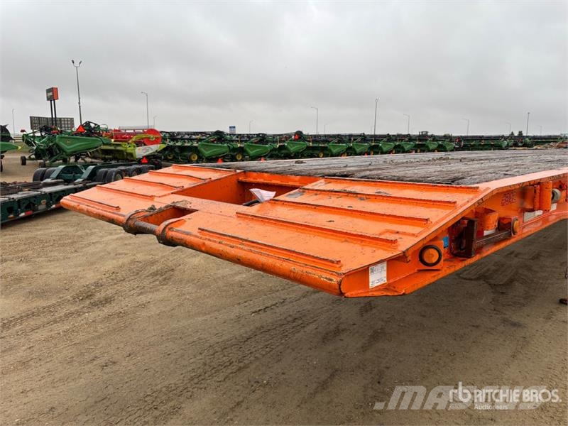 Gerrys 53 ft Tri/A Flatbed Oilfield Trailer Processing Equipment