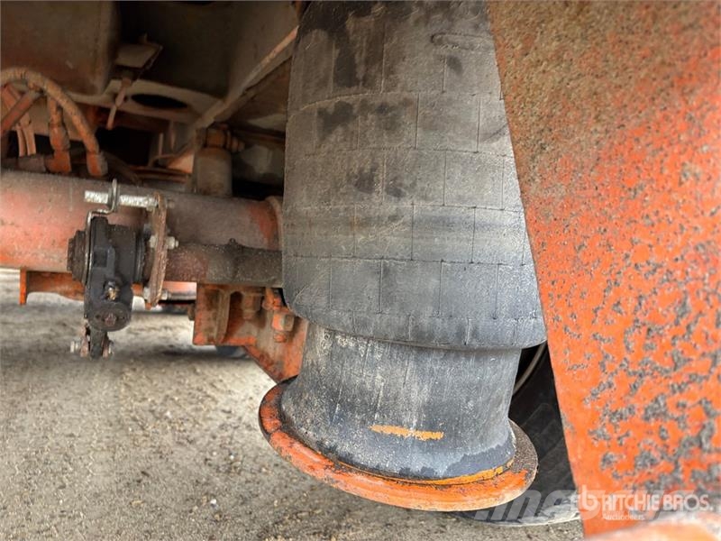  Gerrys 54 ft Tri/A Folding Neck Trailer Низкорамные прицепы