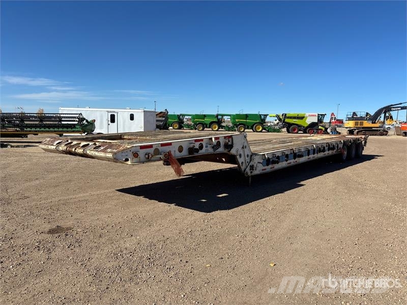 Gerrys KLM205 55 ft Tri/A Folding Neck Trailer Nizki nakladalci