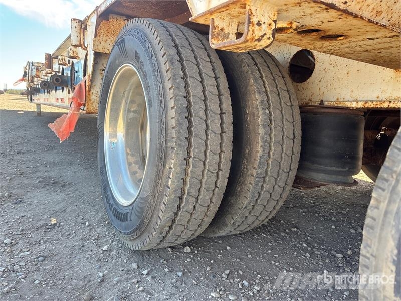 Gerrys KLM205 55 ft Tri/A Folding Neck Trailer Nizki nakladalci