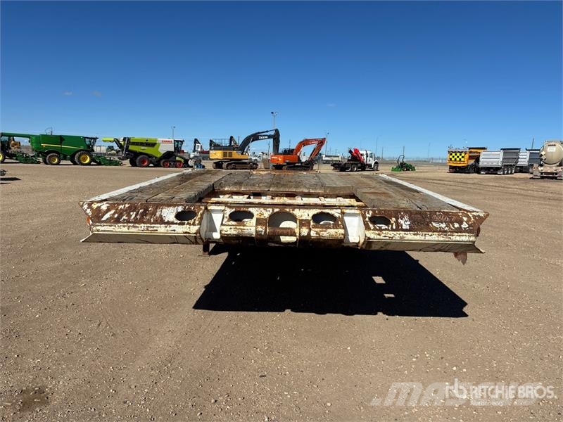 Gerrys KLM205 55 ft Tri/A Folding Neck Trailer Nizki nakladalci