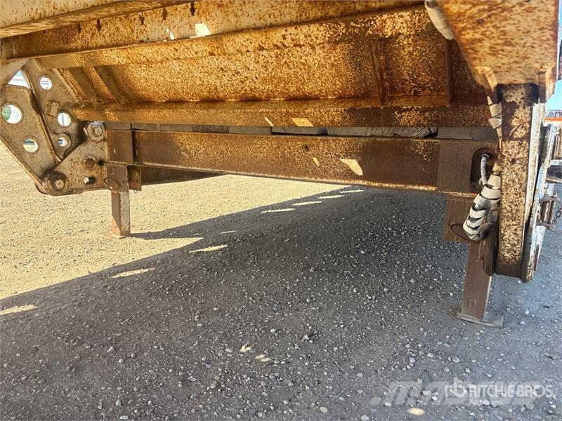 Gerrys KLM205 55 ft Tri/A Folding Neck Trailer Nizki nakladalci