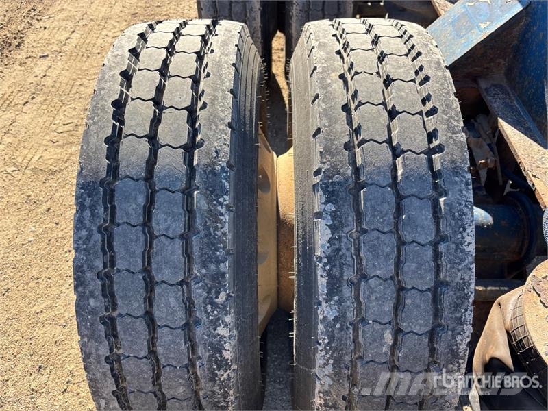 Gerrys T/A Heavy-Haul Jeep Andre hengere