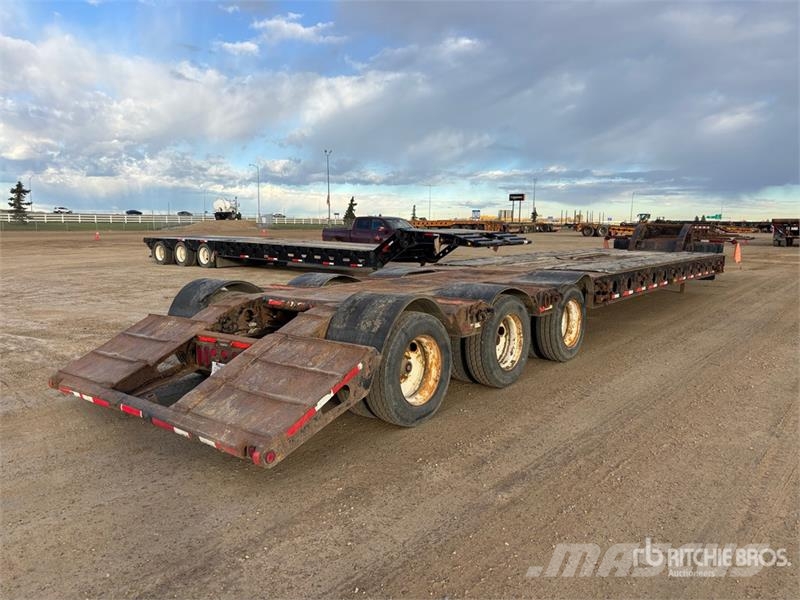 Gerrys Tri/A Lowboy Trailer Низькорамні причепи