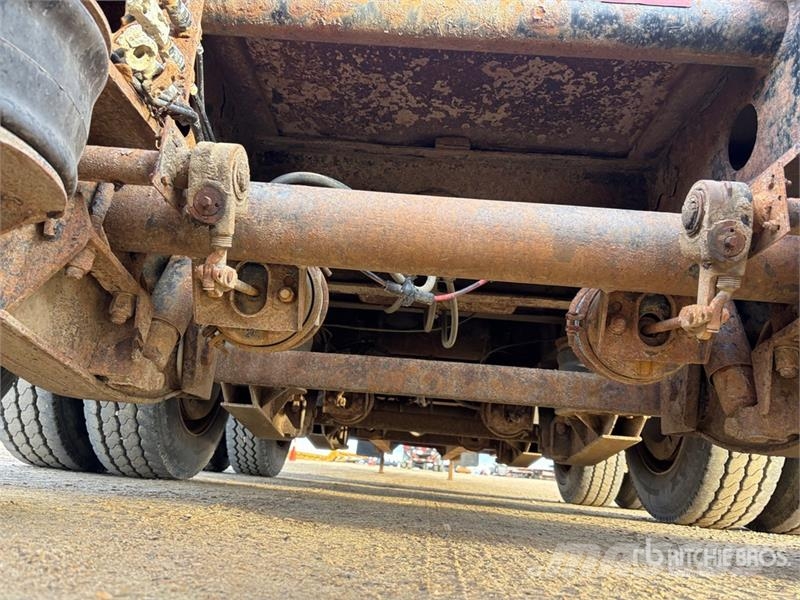 Gerrys Tri/A Lowboy Trailer Низькорамні причепи