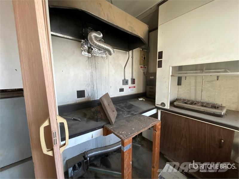 GIC 30 ft x 10 ft Portable T/A Mobile Office Építőipar - Egyebek
